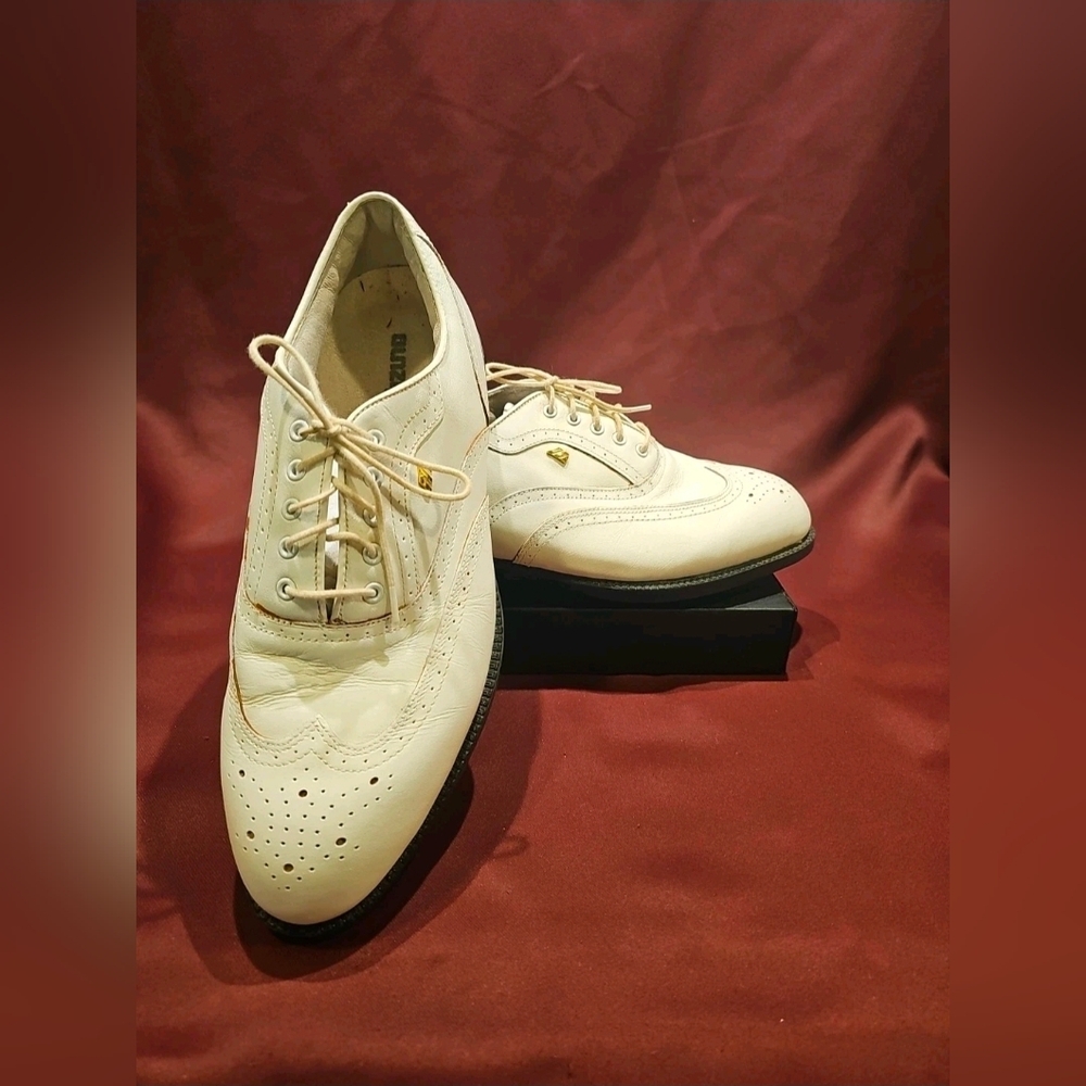 Mizuno Men's White Leather Wingtip Golf Shoe US Size 10 M Steel Cleats